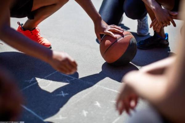 任城竞技体育游泳培训